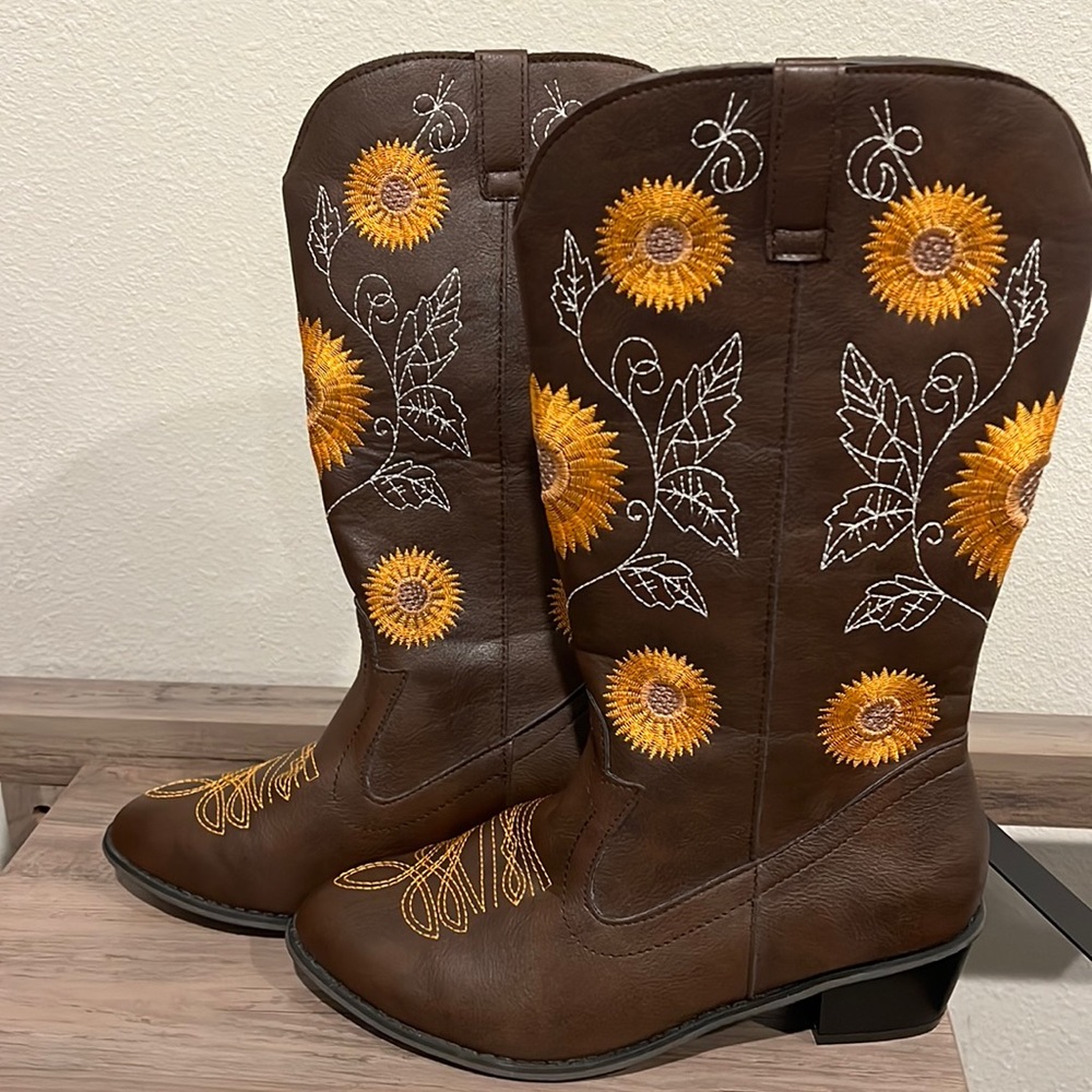 Women’s Sunflower Cowboy Boots